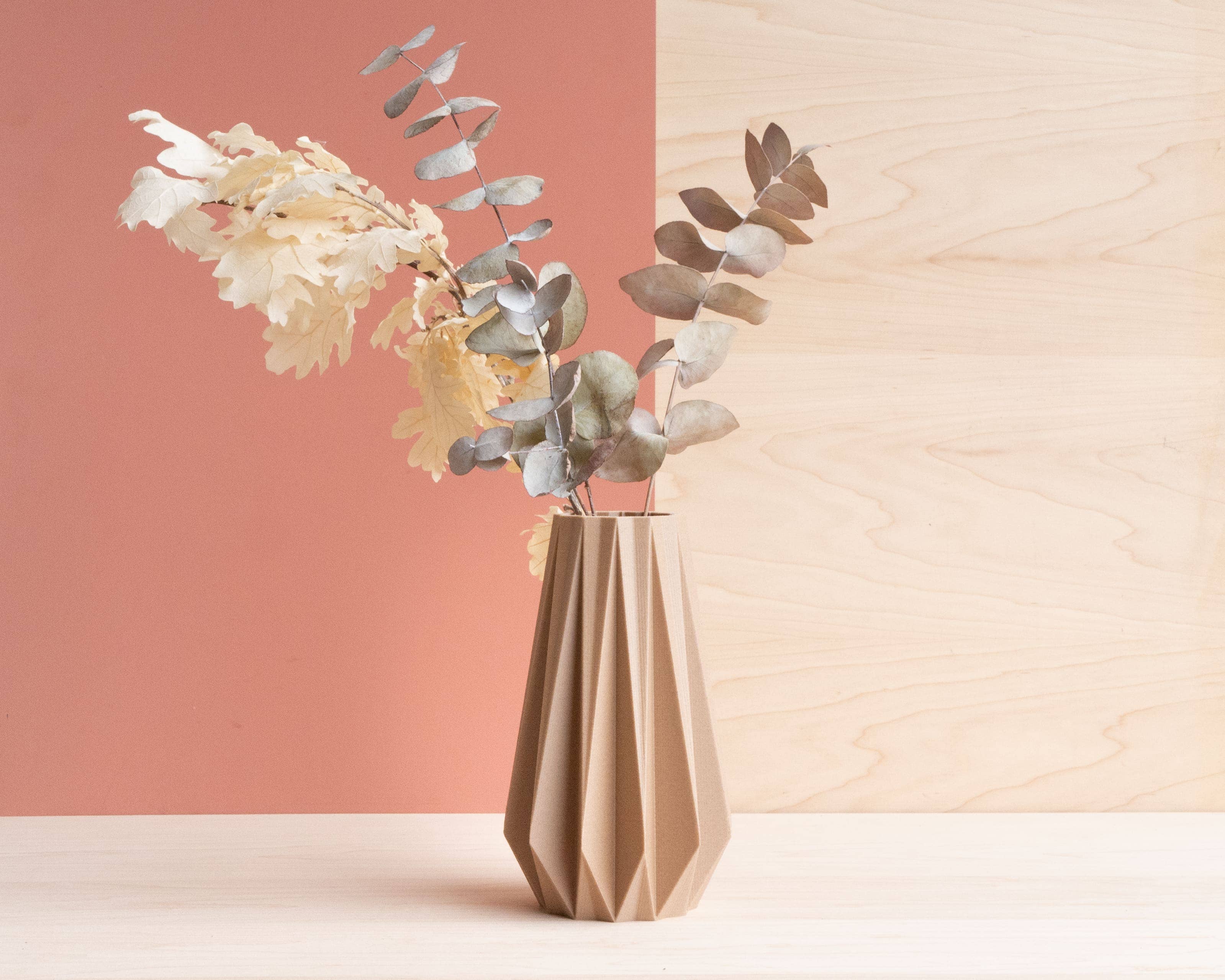 Minimum Design Origami Bio Vase