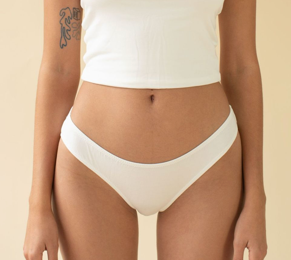 Low Waist Undies with Mid coverage on Bum in ivory color. Skies for Miles.
